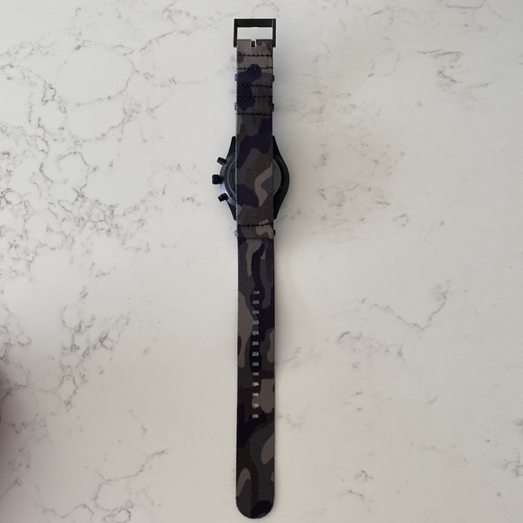 MVMT Watch - Picture 4 of 5